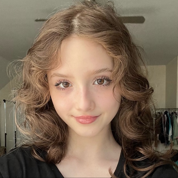 Meet your Posher, Manzura - Picture 1 of 1